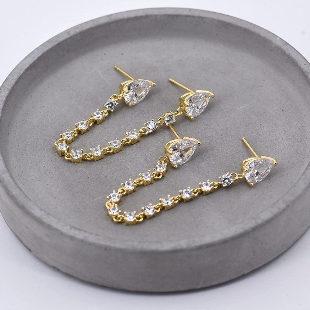 18K Gold Double Piercing Pear 2.0ct Diamond Loop Earrings Stud Chain Draped